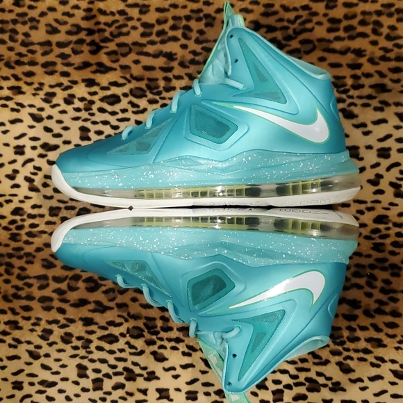 Lebron X "Easter" (2013) Size 5.5Y - Picture 3 of 8